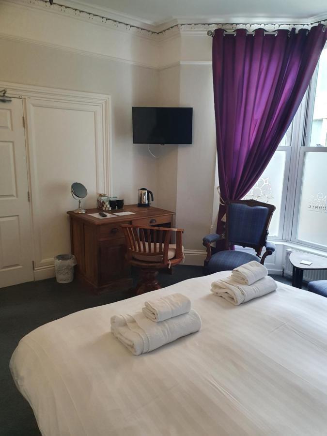 The Lodge Harrogate Bagian luar foto