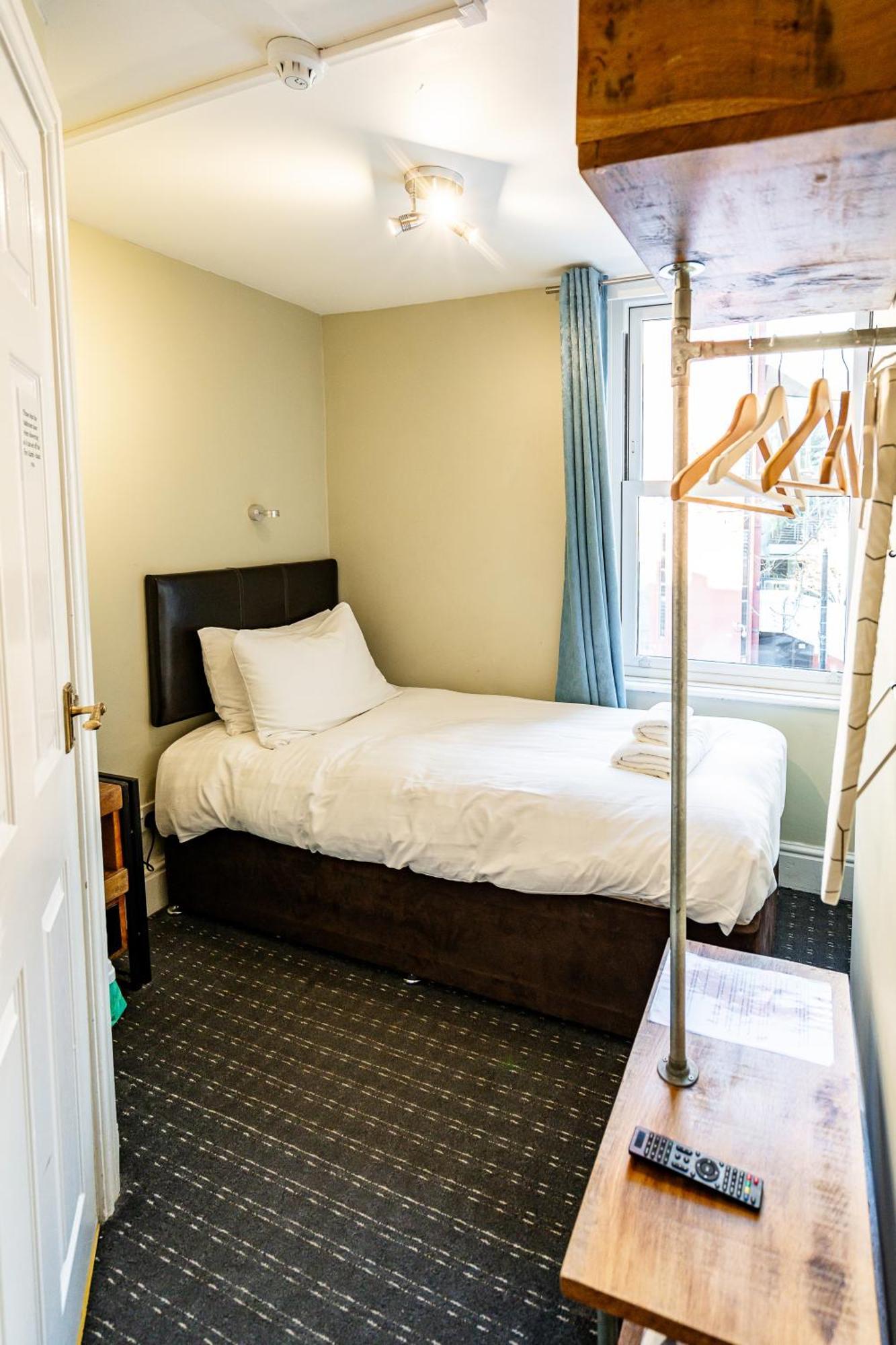 The Lodge Harrogate Bagian luar foto