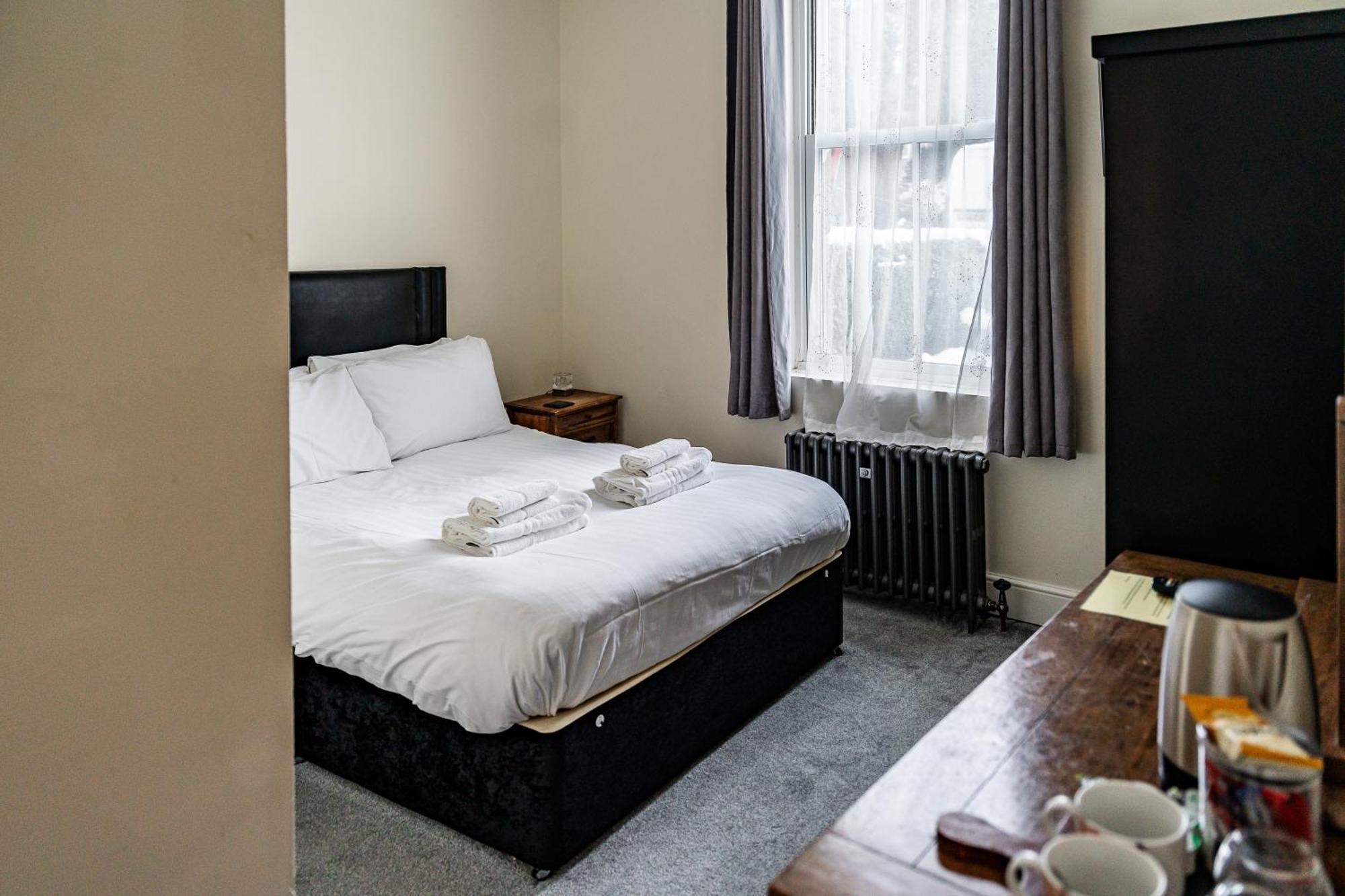 The Lodge Harrogate Bagian luar foto