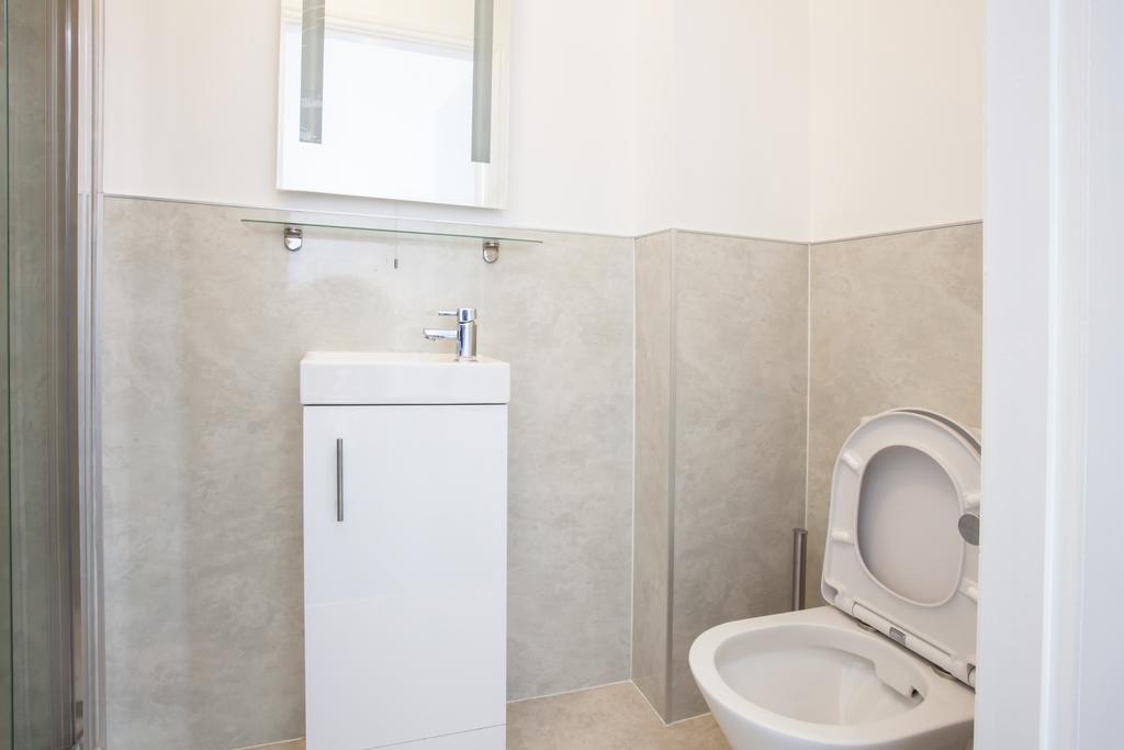 The Lodge Harrogate Bagian luar foto