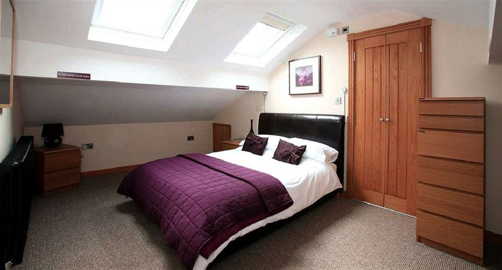 The Lodge Harrogate Bagian luar foto