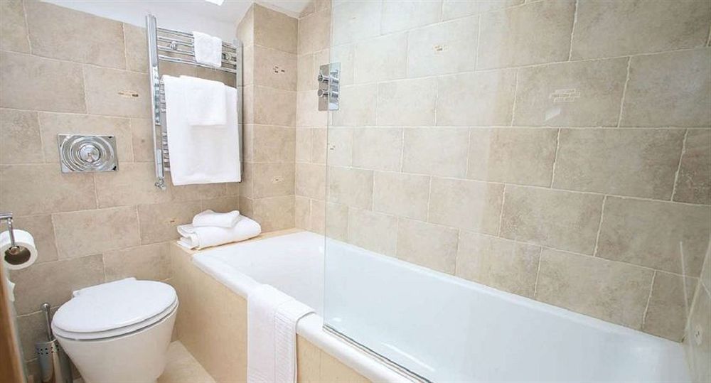 The Lodge Harrogate Bagian luar foto